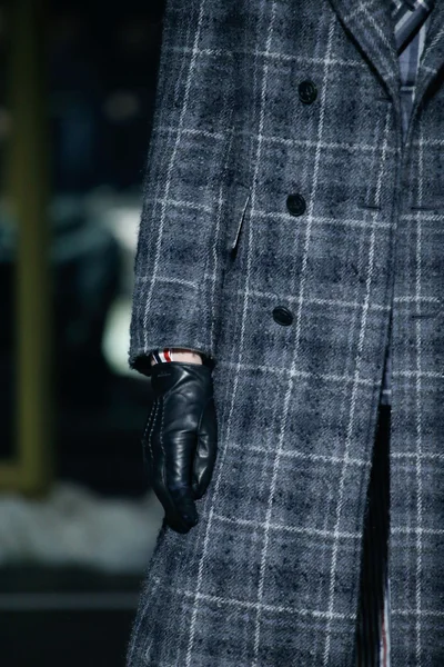 Look 77
